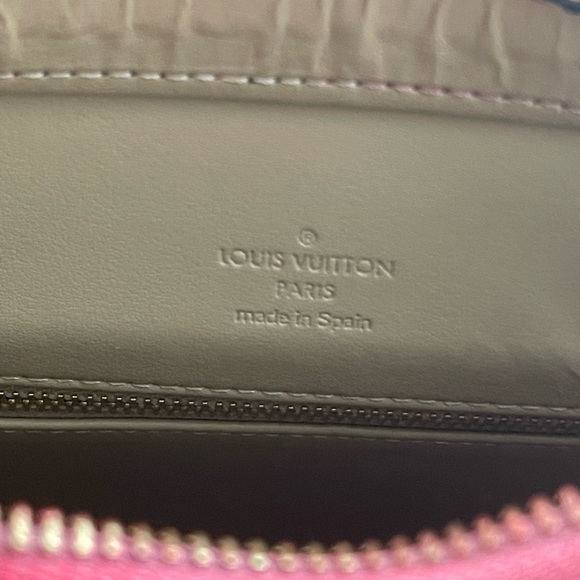 💗Louis Vuitton Houston bag in pretty pink color - Picture 4 of 15